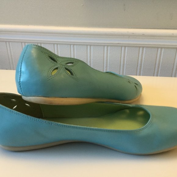 Leather Flats - Picture 5 of 6